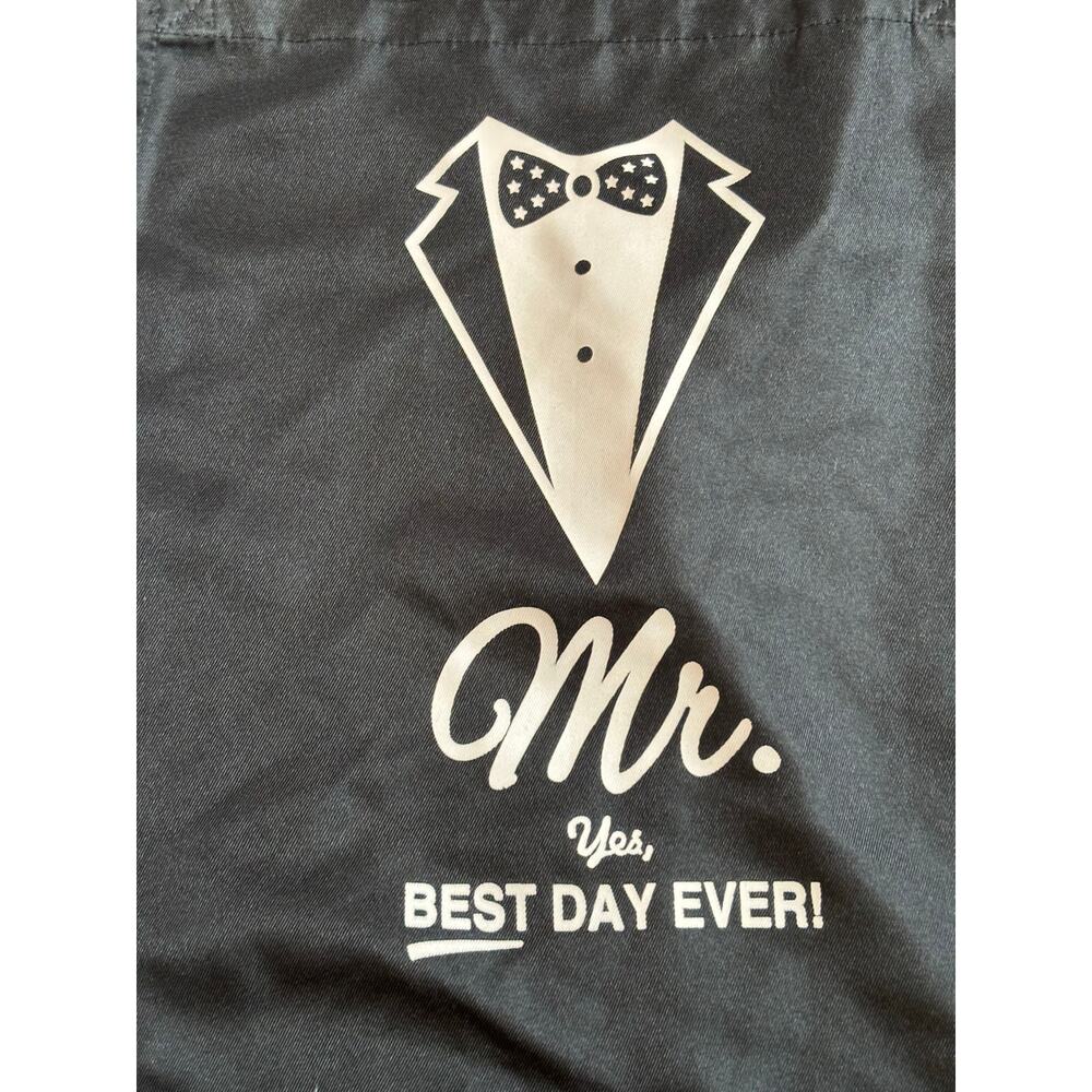 Set of Mr. and Mrs. Aprons Black White Newlywed Engagement Gift One Size - Picture 10 of 12